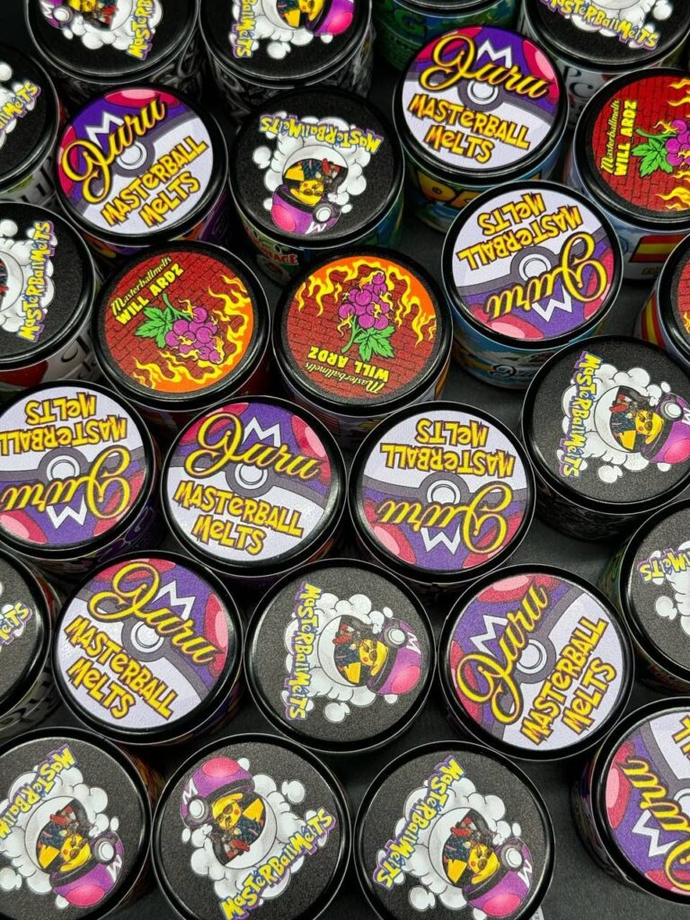 : A glistening glob of premium extract, amber and gold in color, against a clean background, embodying exceptional purity.